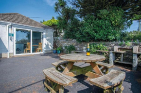Lundy Lodge – 1 Bedroom Annex – Rhossili